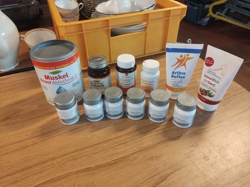 Nahrungsergänzungmittel + 2 Cremes Dr. Hittich/Dr.