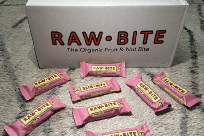 RAWBITE Bio Pro Crunchy Almond Proteinriegel